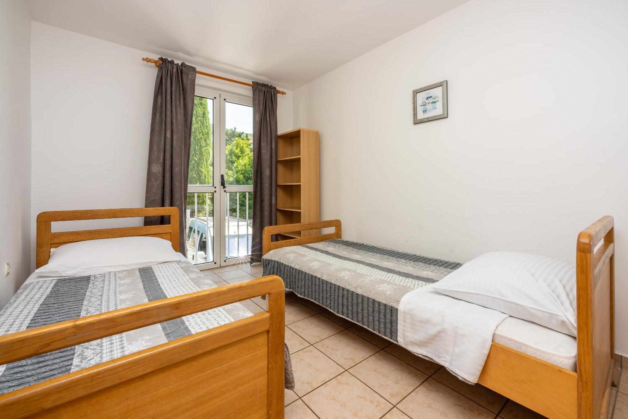Apartments Obradovic Dramalj Extérieur photo